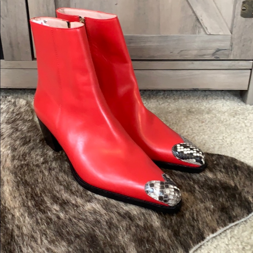 Boyy ankle boots